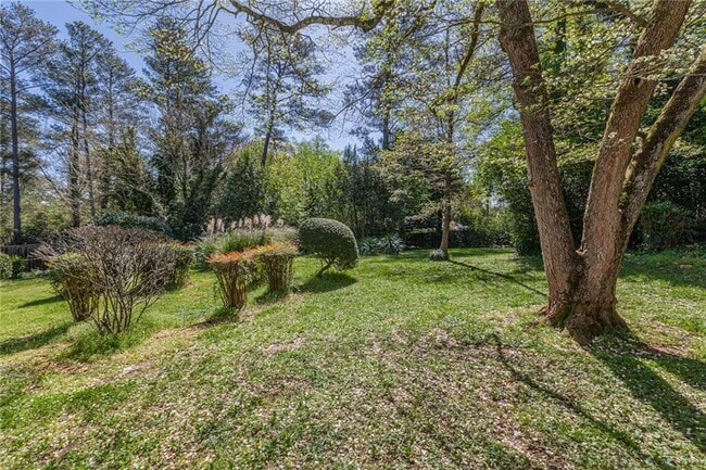 Building Photo - 2115 Pinellas Trail