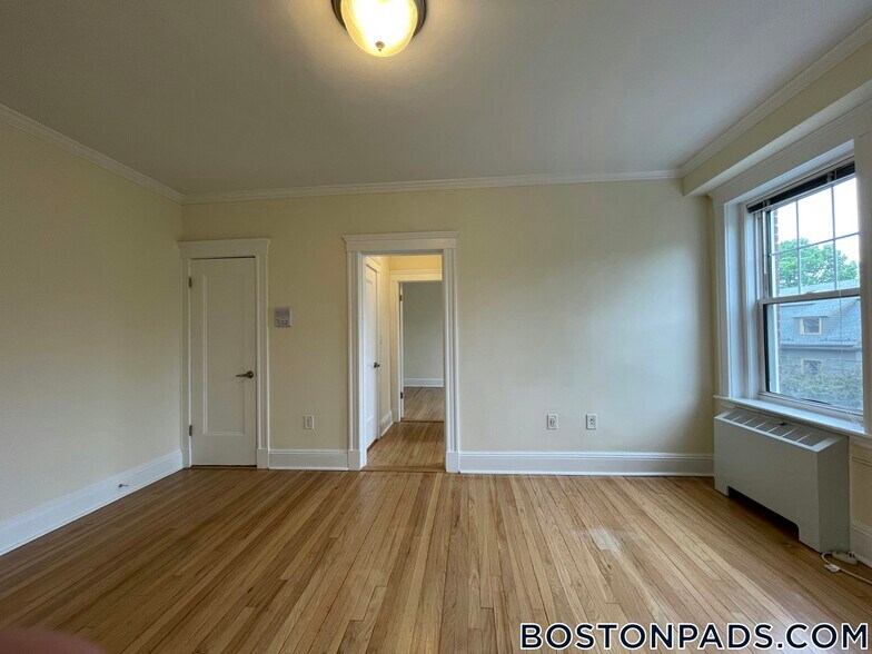 Building Photo - 26 Chauncy St