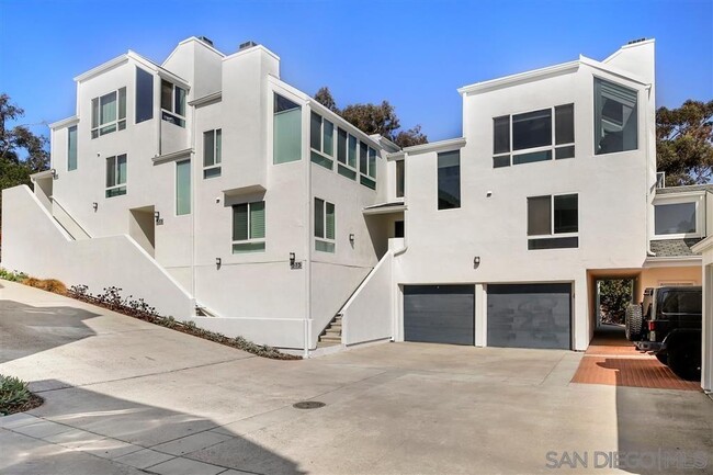 Building Photo - 373 Longden Ln