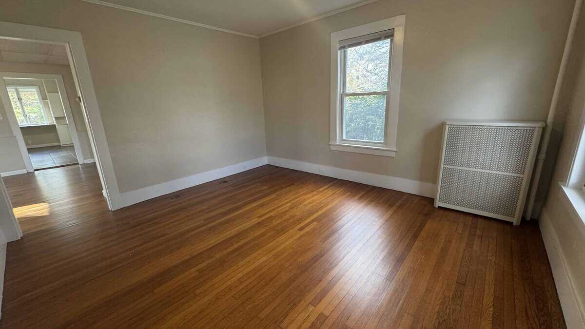 Building Photo - 34 Water Ln