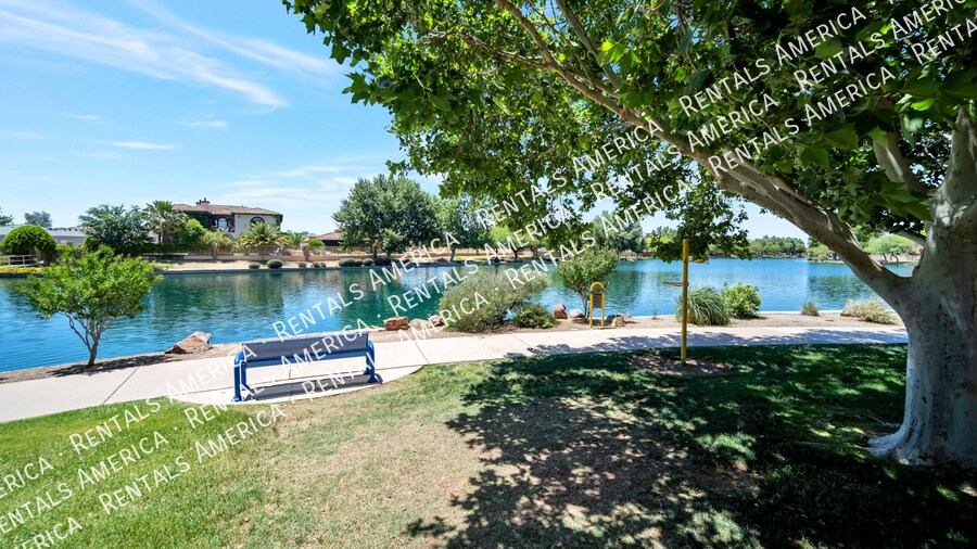 Building Photo - 15352 S Camino Agua Azul