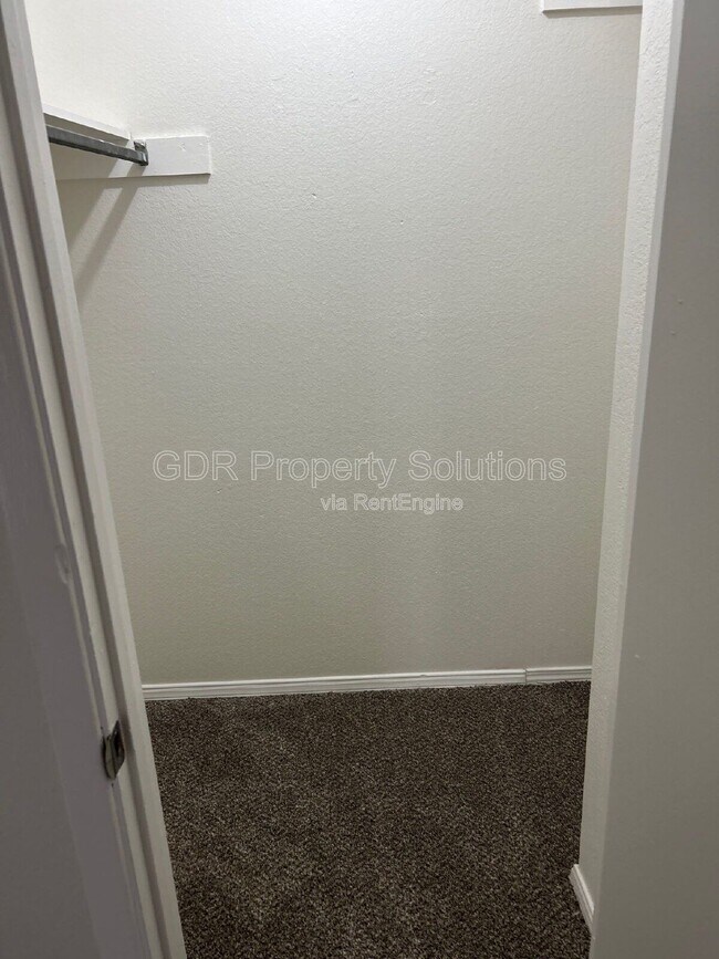 Building Photo - 401 14th St NW