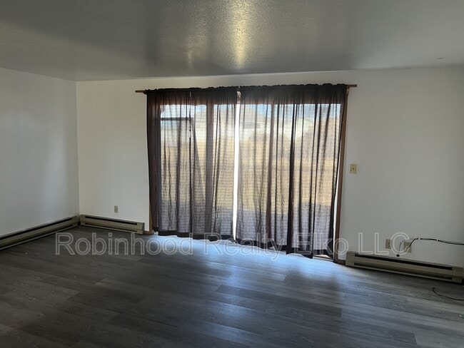 Building Photo - 358 Parkchester Dr