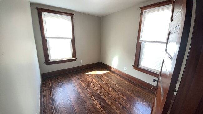 Building Photo - 669 Franklin St