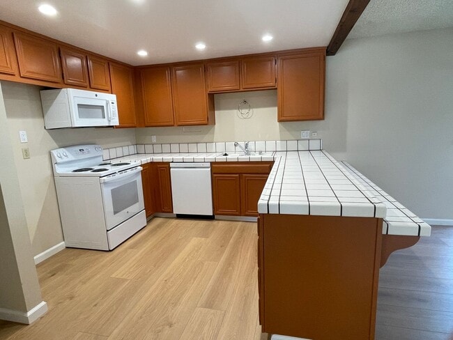 Building Photo - Beautifully Remodeled 3BR Home in Gilroy | Modern Upgrades, Garage & Move-In Ready