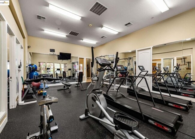 Building Photo - NEW CONSTRUCTION HUGE 1800sf 3BR/3BA 2GR Caballo Hills Townhome Western Views AVAIL NOW