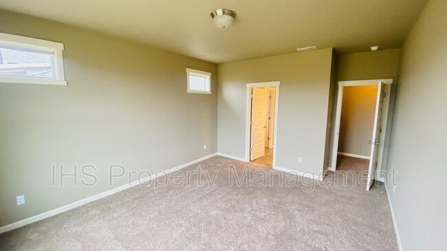 Building Photo - 3907 Charleston Ln