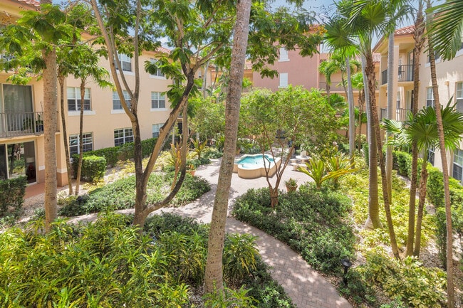 Building Photo - 1805 N Flagler Dr