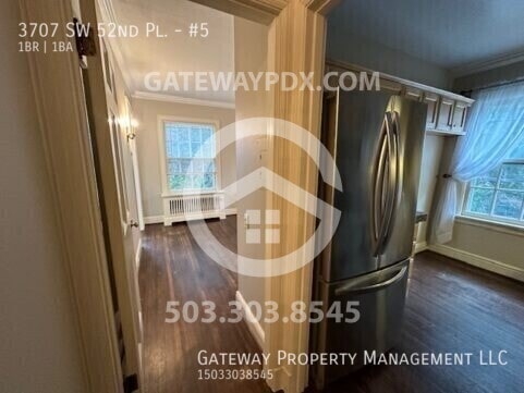 Building Photo - 3707 SW 52nd Pl