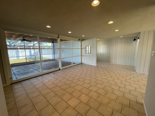 Building Photo - Show Stopper 3-Bedroom, 2-Bath Home with M...