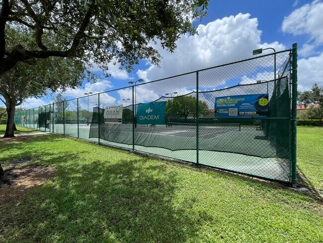 Building Photo - 777 NW 151st Ave