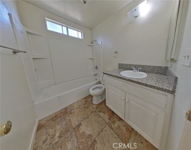 Building Photo - 3216 Locust Ave