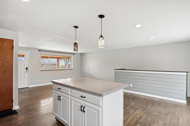 Building Photo - 3 Bedroom Ranch Home