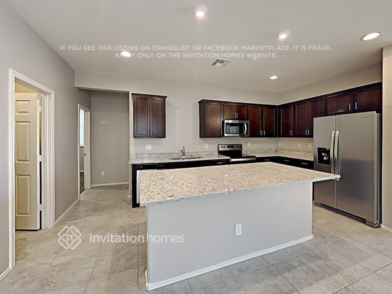 Building Photo - 17930 W Villa Chula Ln