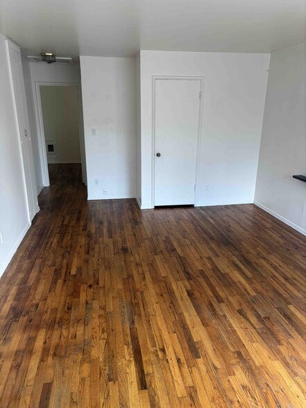 Front room - 4808 SE Salmon St