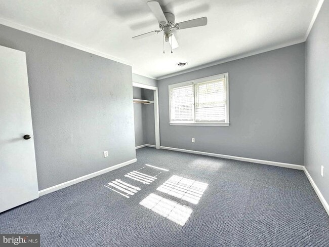 Building Photo - 8681 Mar Lynn Dr