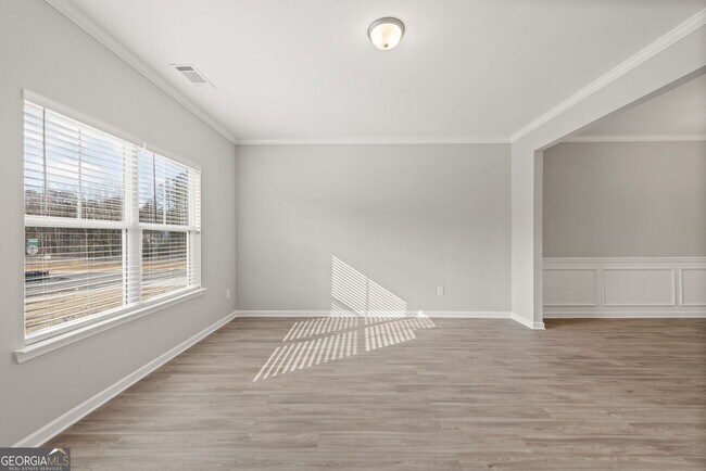 Building Photo - 559 Belmont Ln