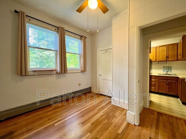 Building Photo - 130 Edwin Pl