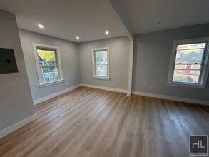 Building Photo - Belknap Ave, Yonkers