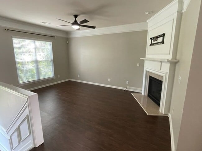 Building Photo - Beautiful 4 beds 3.5 baths in Baxter Village