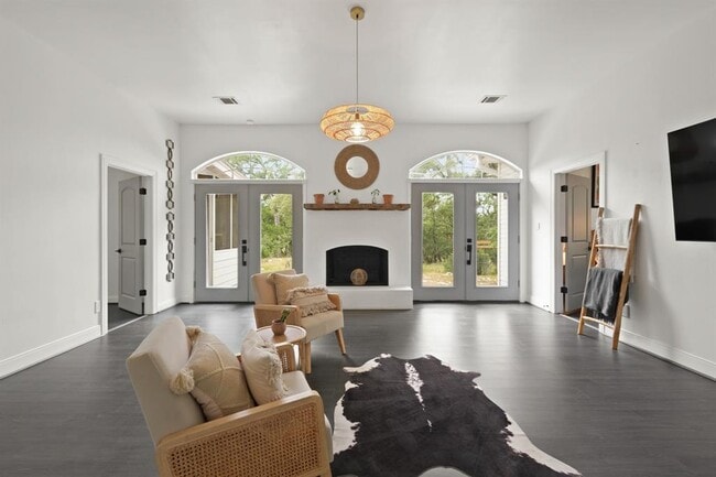 Building Photo - 510 Camino De Rancho