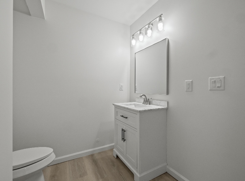 Building Photo - 34 Cross St