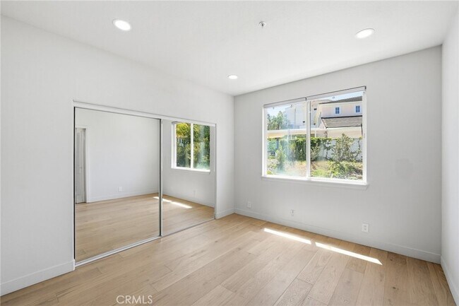 Building Photo - 3844 Rock Hampton Dr