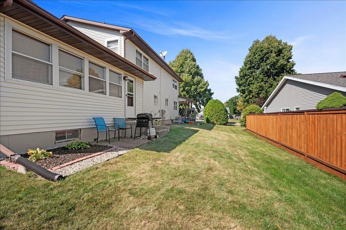 Building Photo - 3955 Meadowbrook Ct