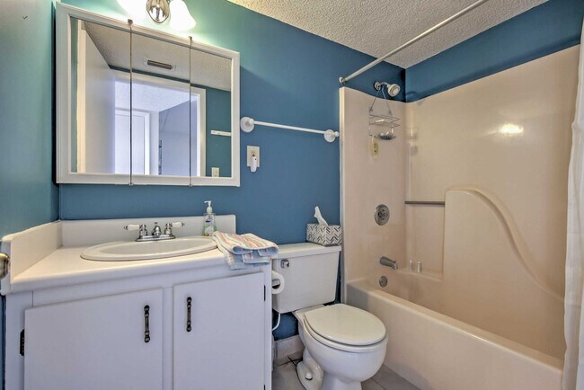 Building Photo - 2730 Ocean Shore Blvd