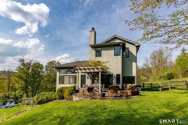 Building Photo - 16 Anderson Acres Rd