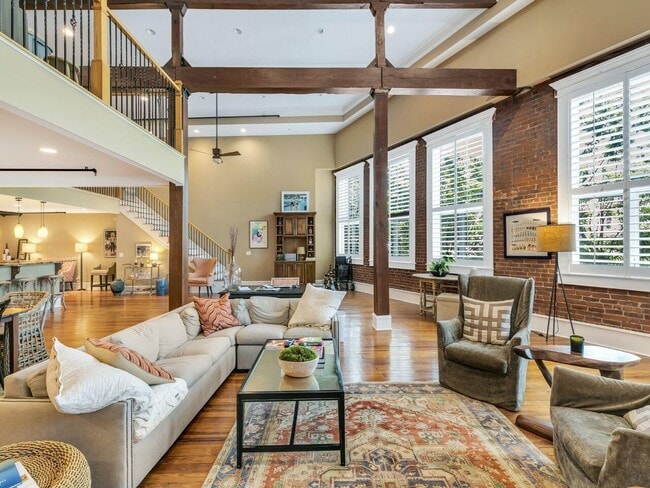 Building Photo - 1467 Market St