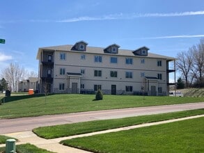 Building Photo - Apache View Condos