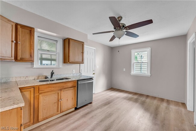 Building Photo - 15024 Judson Dr
