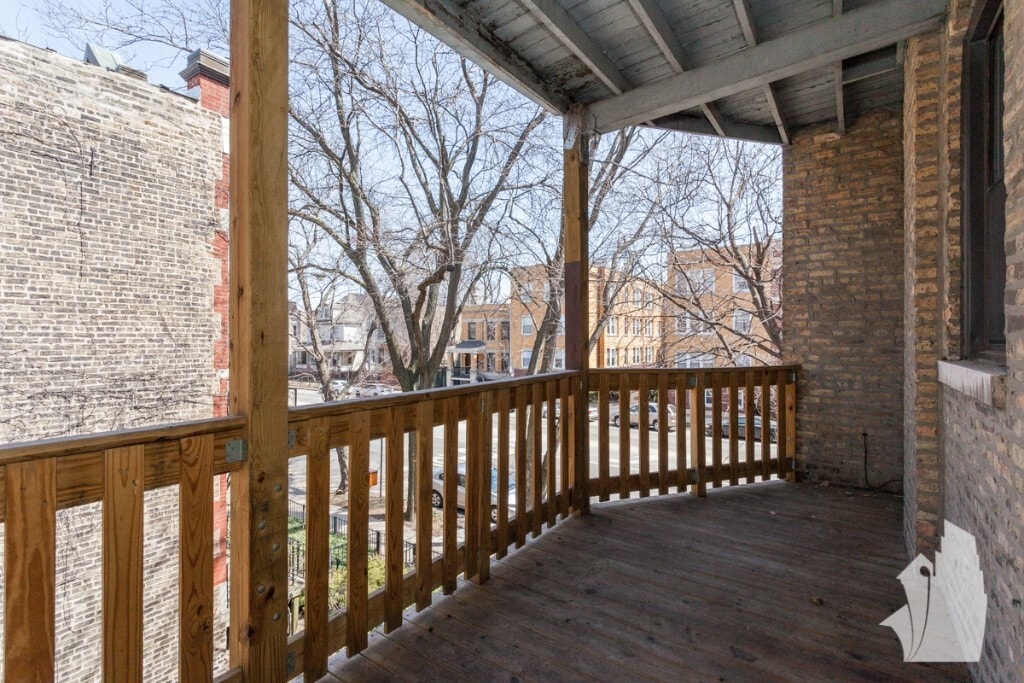 Building Photo - 1603 W Belle Plaine Ave