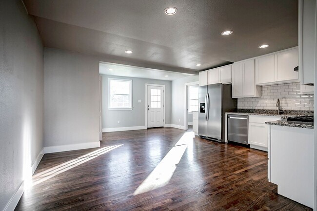 Building Photo - Must see this Renovated home located in Da...