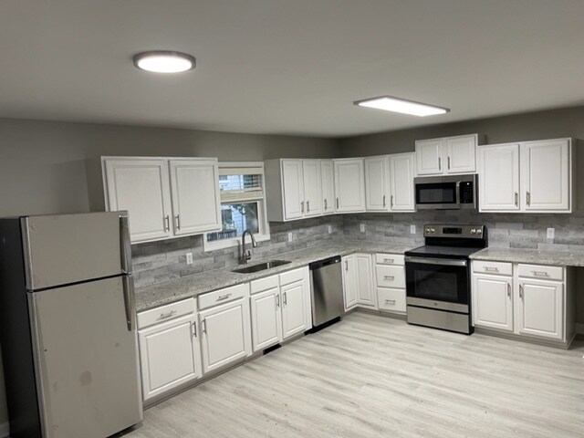 Building Photo - 424 Bashford Road