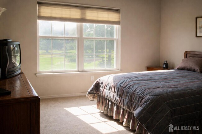 Building Photo - 22 Breckenridge Ln