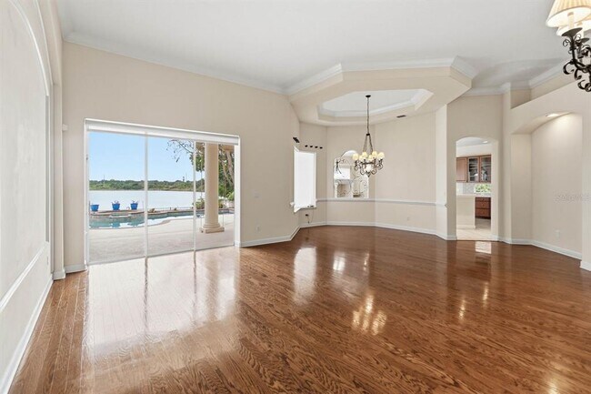 Building Photo - 8310 Tivoli Dr