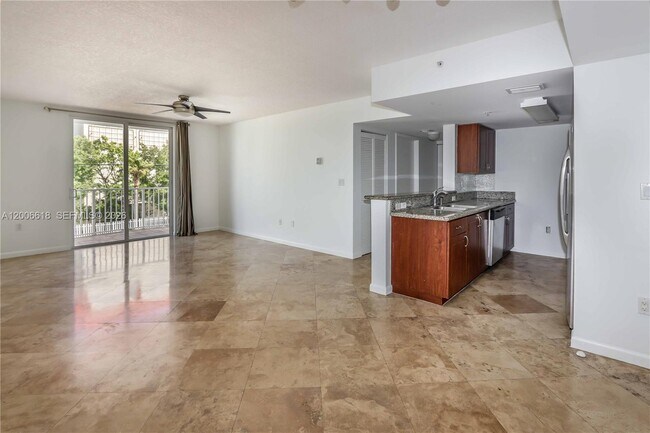 Building Photo - 1555 N Treasure Dr