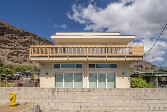 Building Photo - West Side Paradise – Stunning Fully Furnis...
