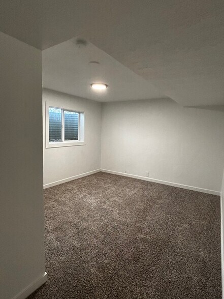 Building Photo - 7923 S 930 E