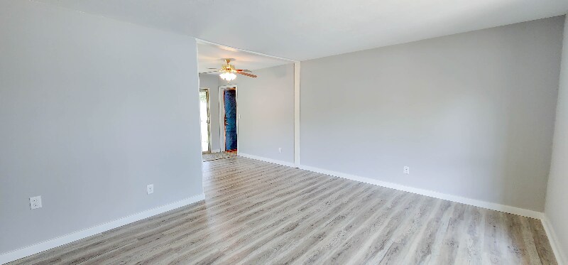 Building Photo - 500 W Ford Ave