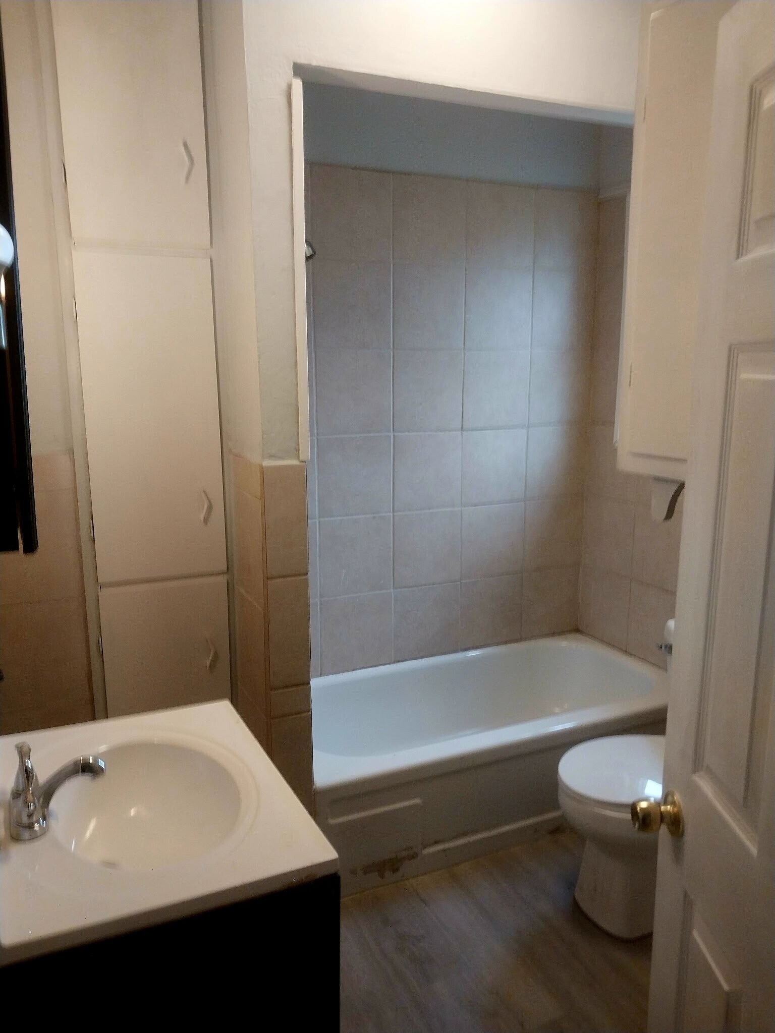 Building Photo - 3118 Elm St