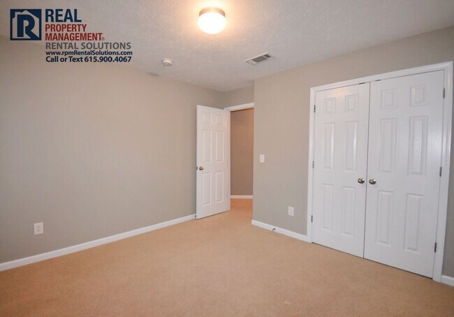 Building Photo - 1308 Crown Point Place