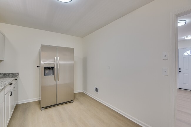 Building Photo - 2618 Providence Ct