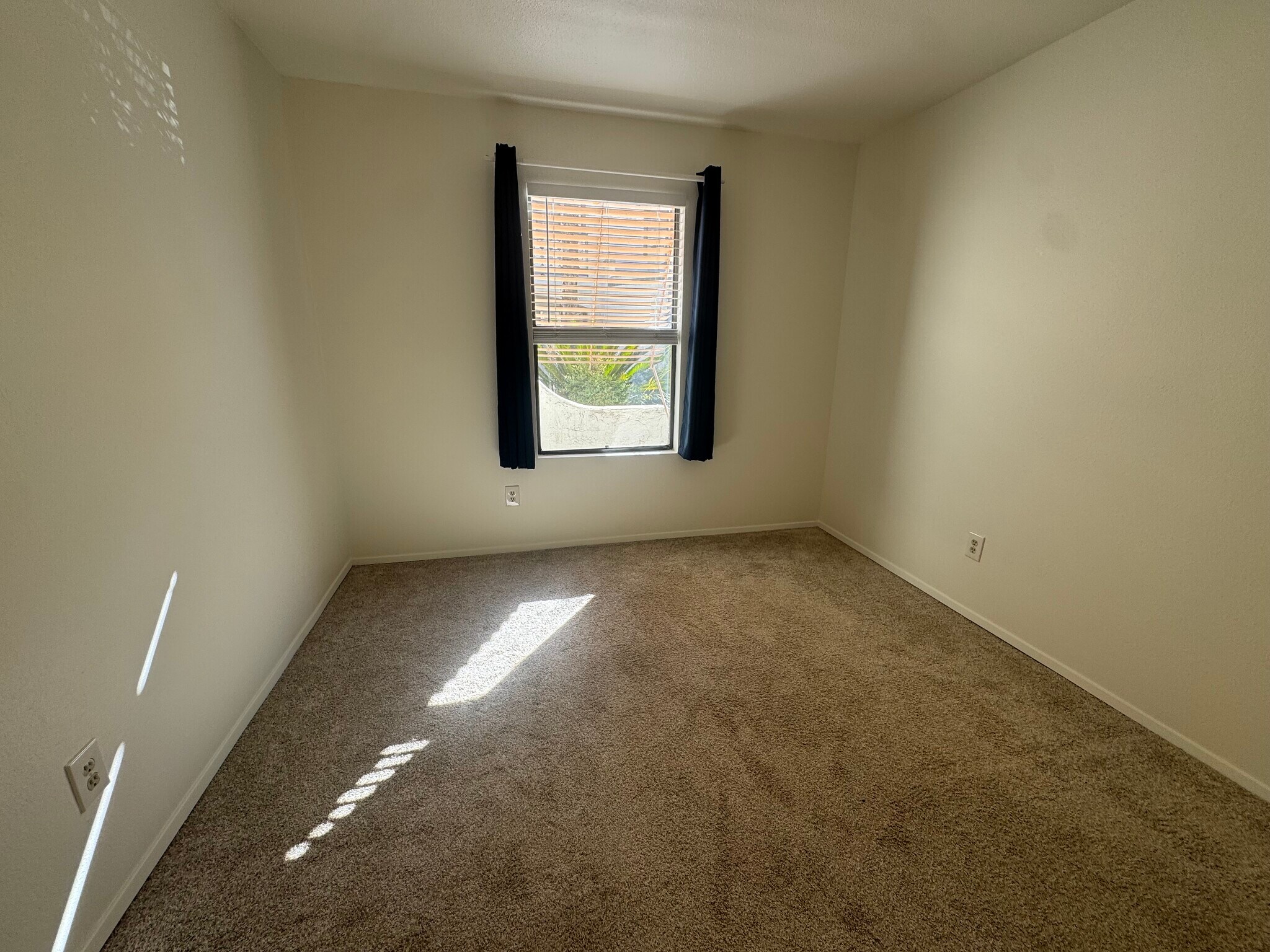 2nd bedroom - 9408 Twin Trails Dr