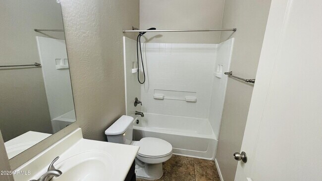 Building Photo - 42447 W Capistrano Dr