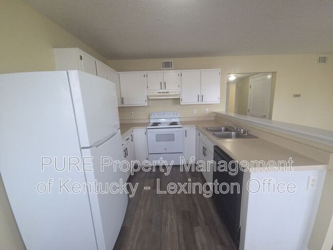 Building Photo - 164 Grinder Ct