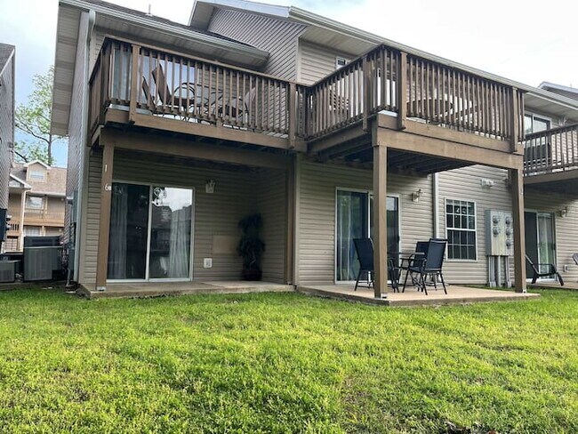 Building Photo - FULLY FURNISHED 2BR Condo