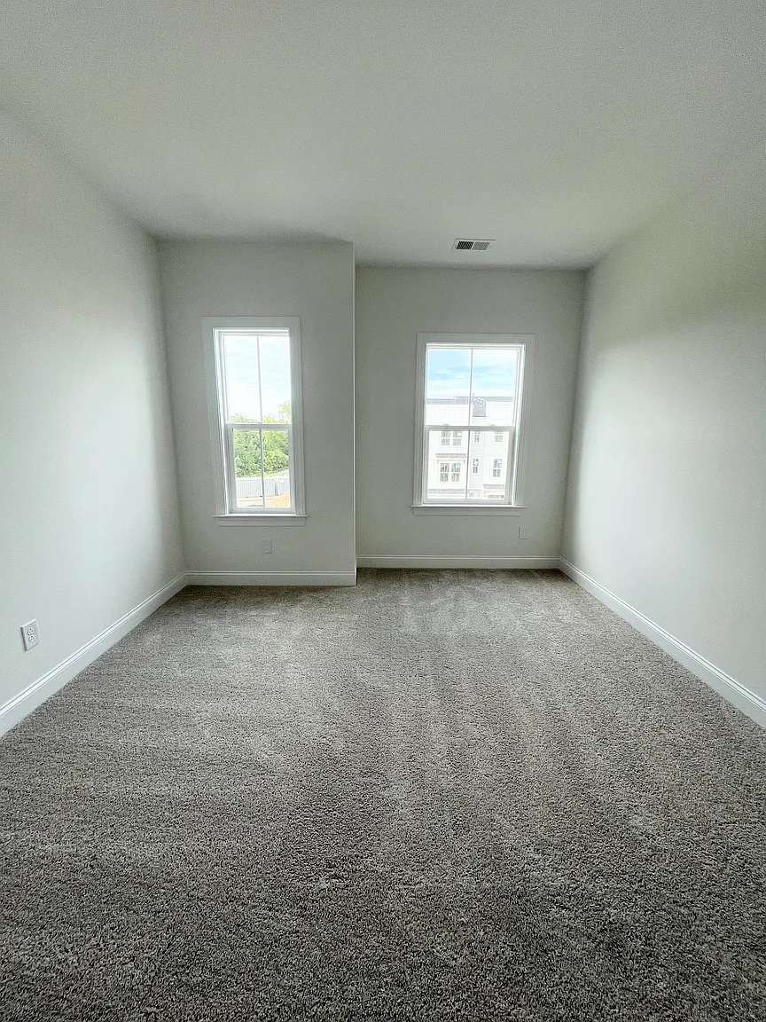 Building Photo - Room in Townhome on Walnut Hill Rd NW